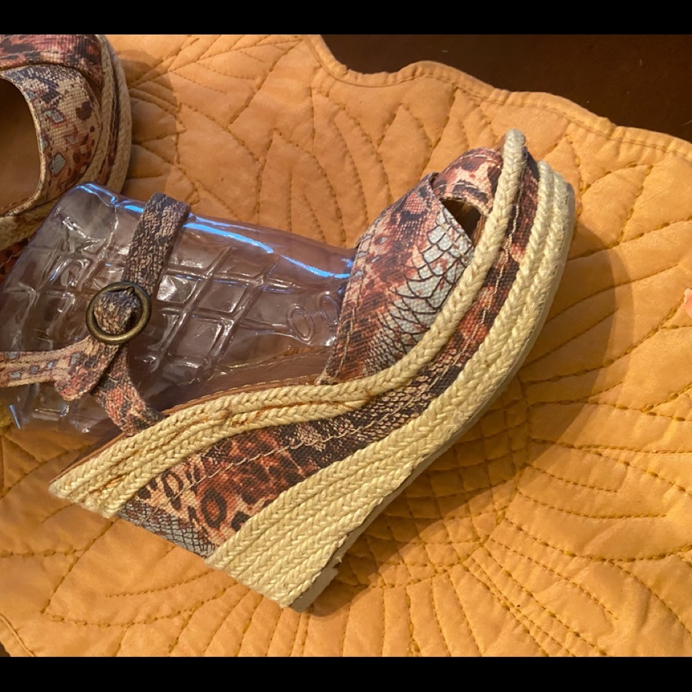 NWOT Nine West sandal